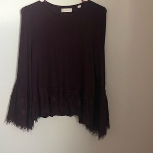 Gorgeous sweater by Altar’d State